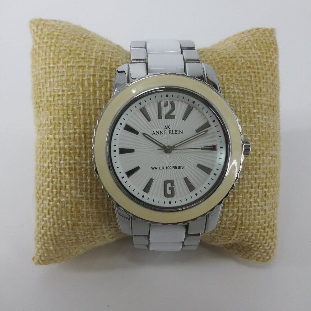 AK Anne Klein Watch Women's Wristwatch 121E White Y2K - Picture 10 of 10